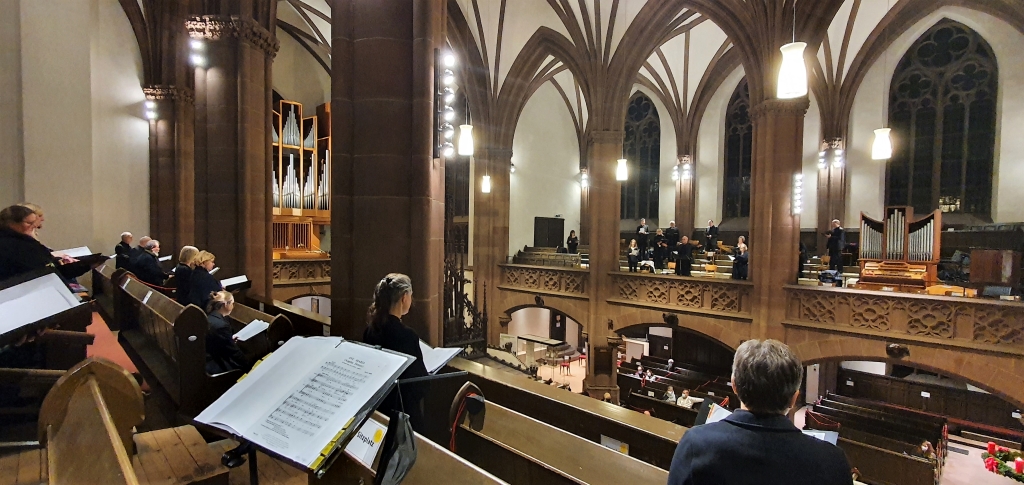 Chorkonzert in der Dreikönigskirche in Zeiten der COVID-19-Abstandsgebote - 1. Adventssonntag 2021