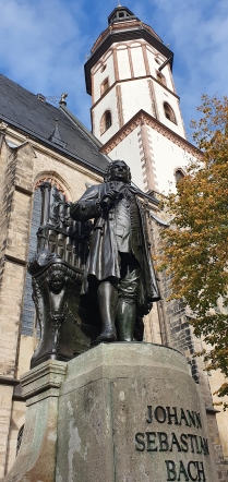 Bach Denkmal Thomaskirche Leipzig